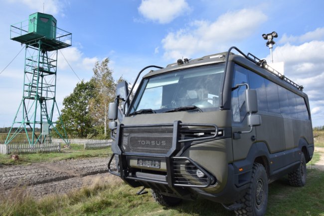 Луцький прикордонний загін придбав техніку, яка долає водні перешкоди та пересувається по бездоріжжю. ФОТО