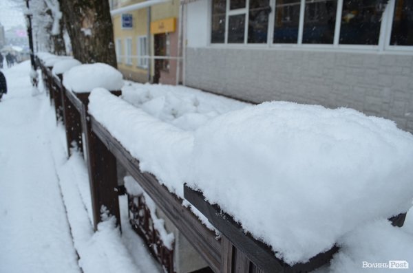 Снігопад у Луцьку. ФОТО