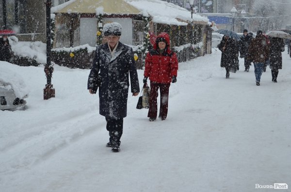 Снігопад у Луцьку. ФОТО