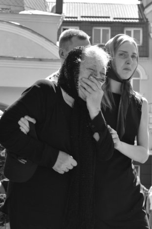 У Луцьку провели в останню дорогу загиблого Героя Олександра Чертіліна