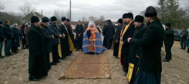 У селі на Волині освятили місце для побудови нового храму. ФОТО
