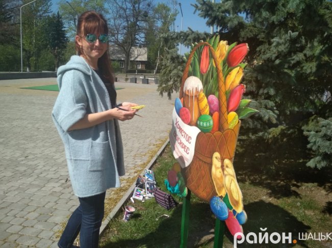 У селищі на Волині встановили великодню фотозону. ФОТО 