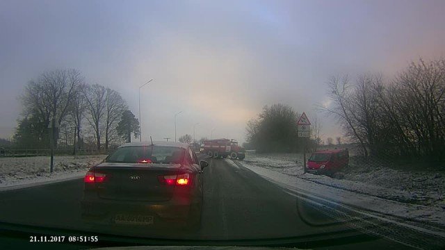 Аварія на Волині: дві автівки опинились у кюветі