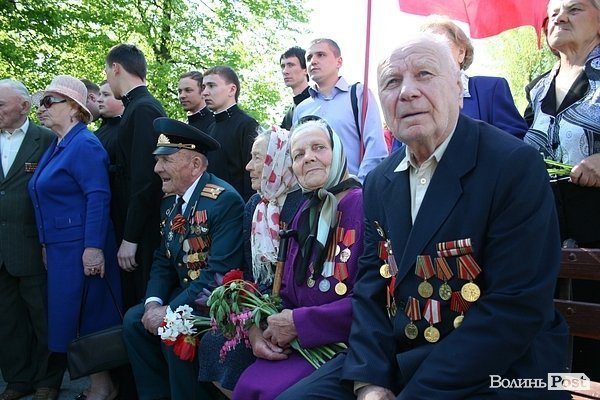 У Теремно вшанували ветеранів та жертв війни. ФОТО