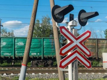 На Волині тимчасово закриють один із залізничних переїздів