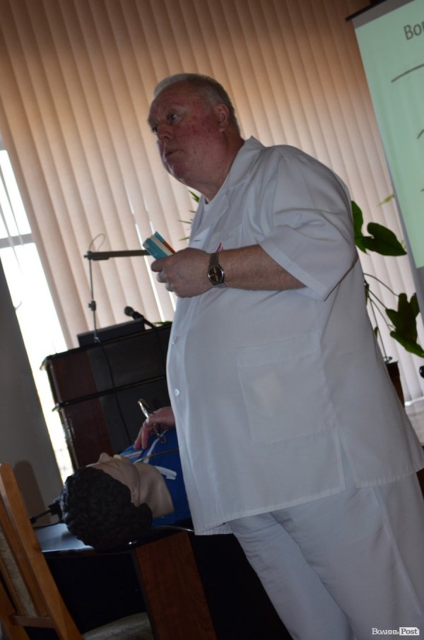 Як у Луцьку жінок вчать рятувати людей на війні. ФОТО