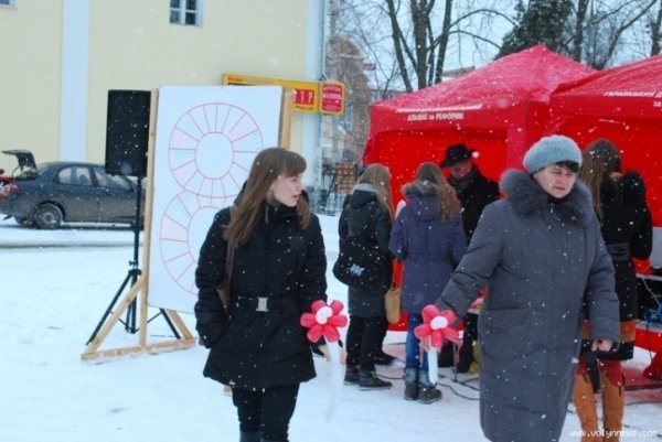 8 Березня в центрі Луцька. ФОТО