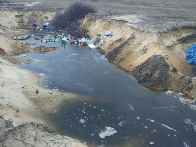 Волинська фірма загидила нечистотами землі селян