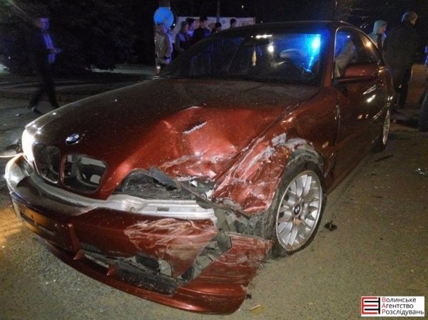 На луцькій дорозі зіткнулись дві машини. ФОТО