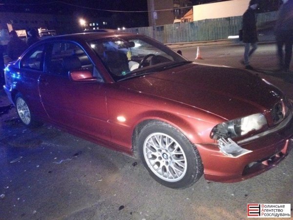 На луцькій дорозі зіткнулись дві машини. ФОТО