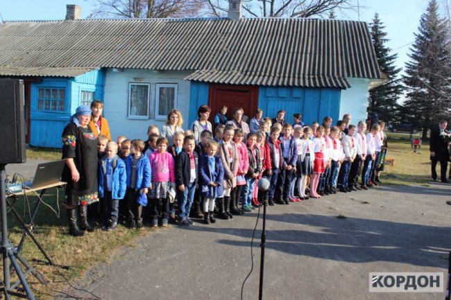 Василю Гею відкрили пам'ятну дошку в рідному селі. ФОТО
