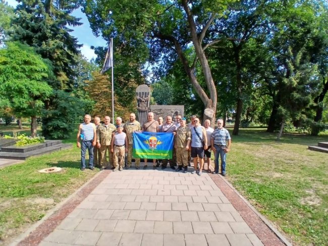 У Луцьку вшанували пам'ять загиблих десантників. ФОТО