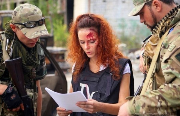 У Росії знімають фільм про те, як «укропи» катують російських журналістів. ФОТО