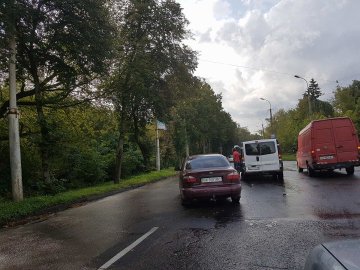 У Луцьку зіткнулися дві автівки