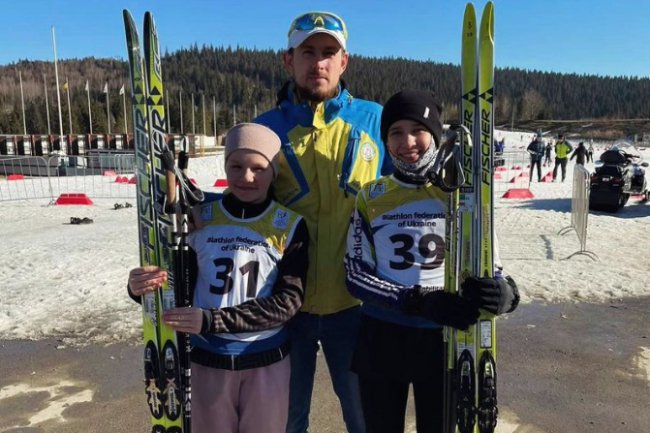 На Волині чемпіон з Харкова навчає дітей біатлону. ВІДЕО