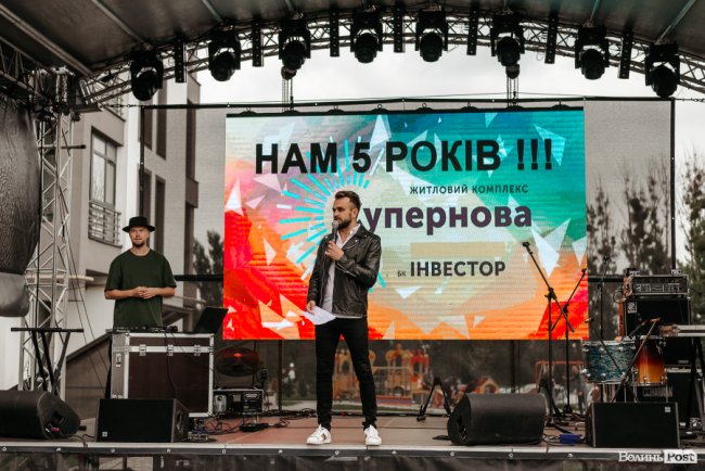 Розкриття таємниці, подарунки та KADNAY «на десерт»: як на «Супернові» веселилися «добрі сусіди». ФОТОРЕПОРТАЖ*