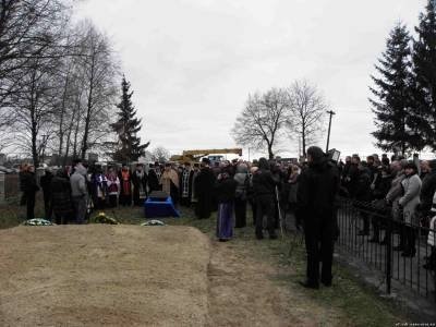 У Володимирі-Волинському перепоховали 382 тіл закатованих у роки війни. ФОТО