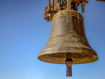 Через слабкий сигнал сирени при тривозі у Луцьку дзвонитимуть в дзвони церков