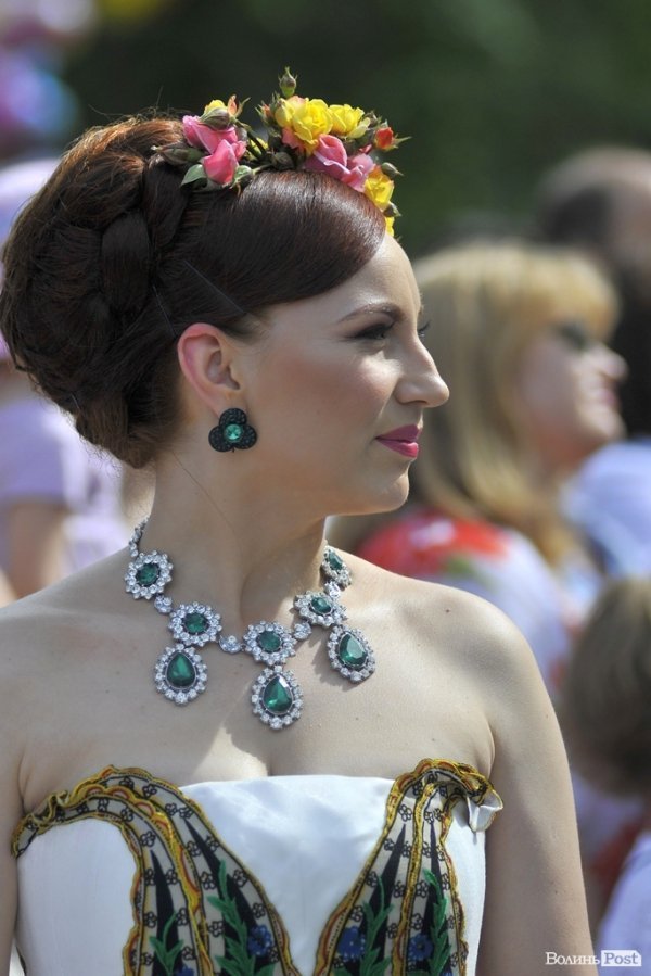 Парад наречених у Луцьку. ФОТО