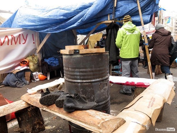 Майдан буденний. НОТАТКИ ОЧЕВИДЦЯ. ФОТО