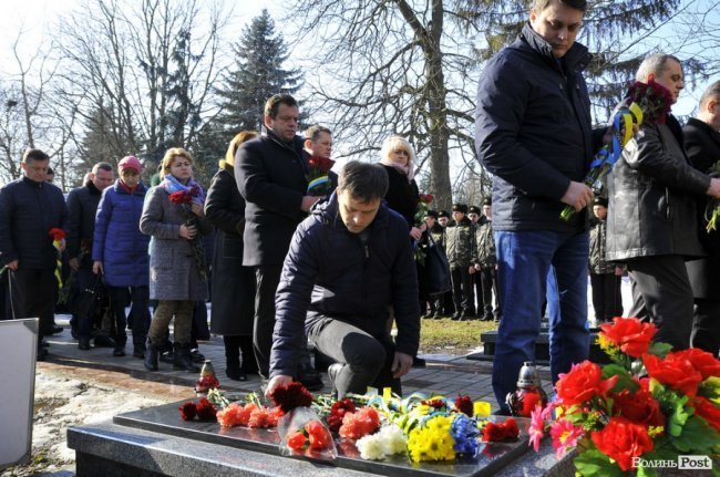 Сотні лучан вшанували пам’ять Героїв Небесної Сотні