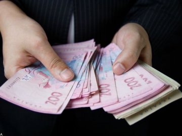 Директор підприємства присвоїв 400 тисяч на ремонті волинської лікарні