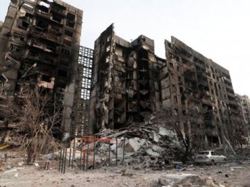 Розбомбленому окупантами Маріуполю загрожує епідемія: загинути можуть тисячі людей