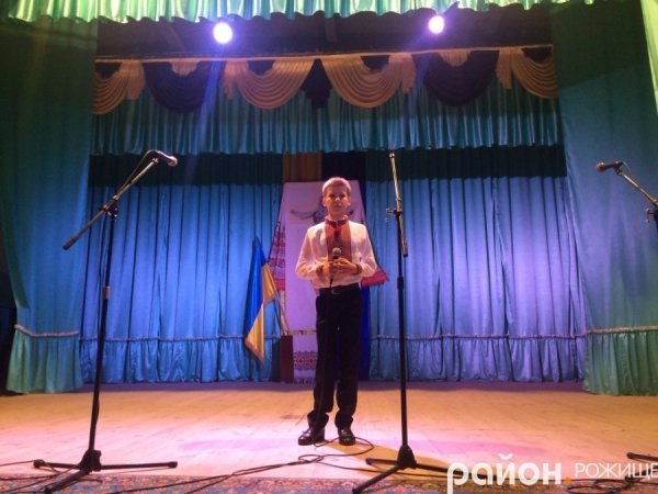 У Рожищі АТОшники у протест владі демонстративно залишили концерт. ФОТО