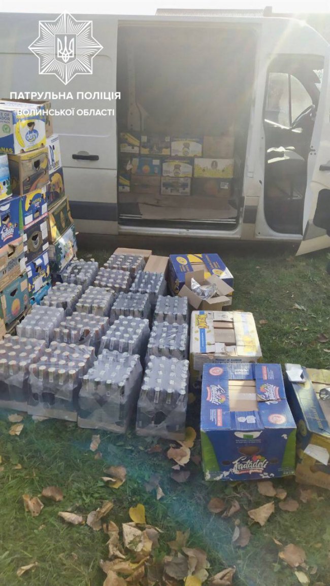 У Ковелі зупинили автівку, завантажену «лівою» горілкою. ФОТО