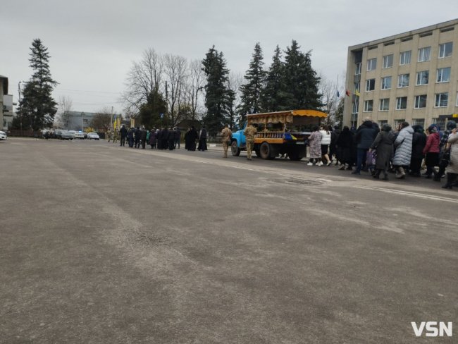 Волиняни попрощалися із Воїном Петром Хомичем