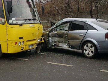 У Луцьку через аварію з потерпілими – ускладнений рух.  ФОТО