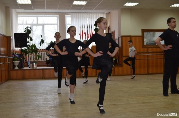 Танцювальний Луцьк. Ансамбль народного танцю «Радість» 