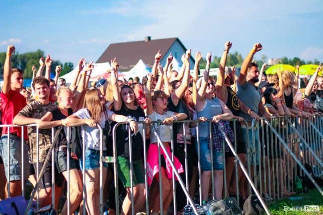 «Шикидим», лірика і вибуховий «O.Torvald»: перший день «Бандерштату». ФОТО