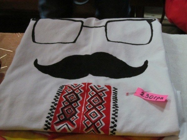 У Луцьку - благодійний аукціон хендмейду. ФОТО