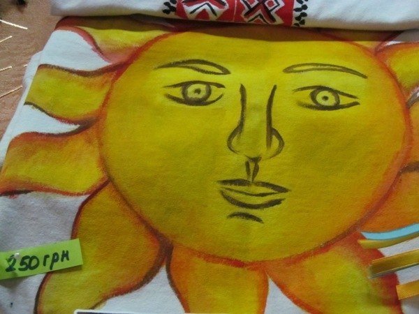 У Луцьку - благодійний аукціон хендмейду. ФОТО