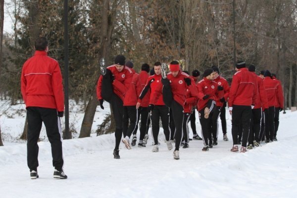 Гравці луцької «Волині» тренувалися в Центральному парку. ФОТО