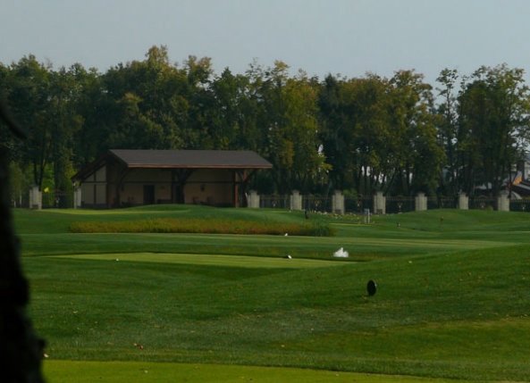 Журналістка пробралася в Межигір'я Януковича. ФОТО. ВІДЕО