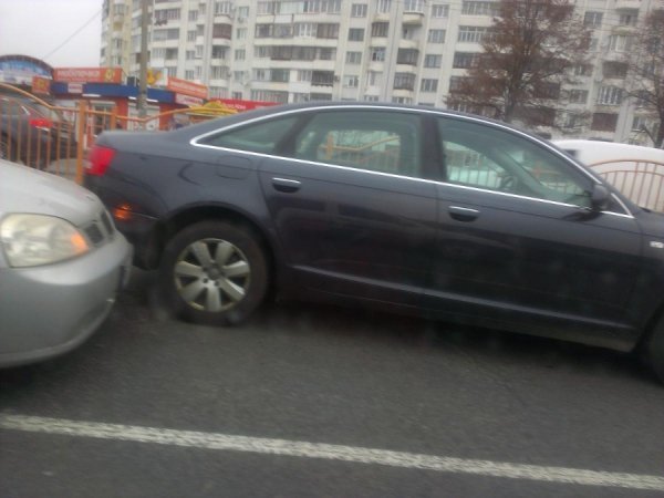 Біля «Там Таму» в Луцьку – аварія