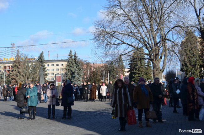 Загинув у день народження: Луцьк попрощався з воїном Віктором Лахаєм. ФОТОРЕПОРТАЖ