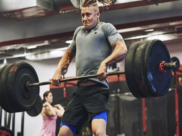 Under Armour – бренд технологічного спортивного одягу зі світовим ім'ям*