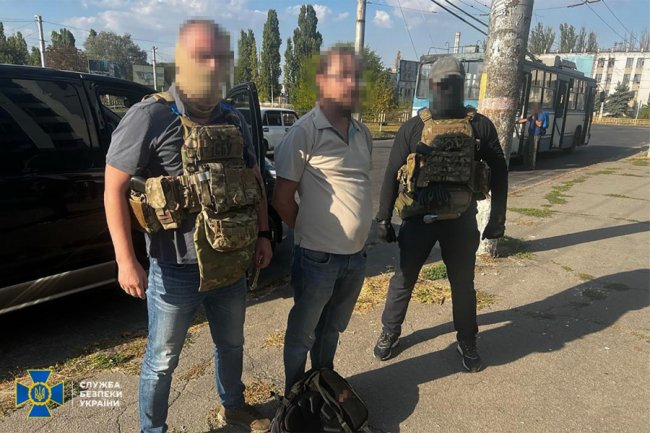 У Херсоні священник УПЦ МП торгував російською зброєю та боєприпасами, – СБУ