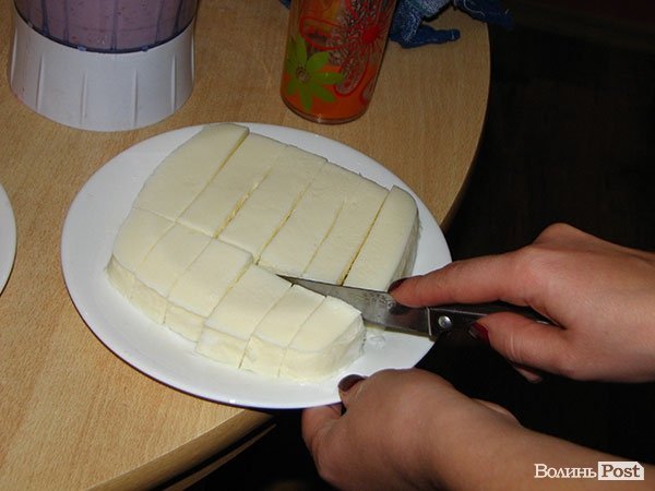 Як луцькі мами вчилися готувати йогурт. ФОТО