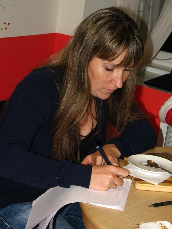 Як луцькі мами вчилися готувати йогурт. ФОТО