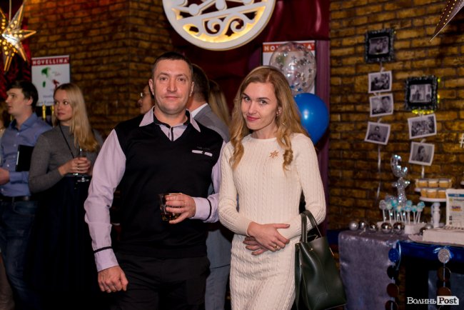 Фотограф Павло Березюк та організаторка заходів, дизайнер Анна Веремійчик 