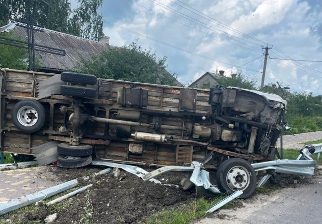 На Волині вантажівка на смерть збила 13-річну дитину: повідомили подробиці ДТП. ФОТО