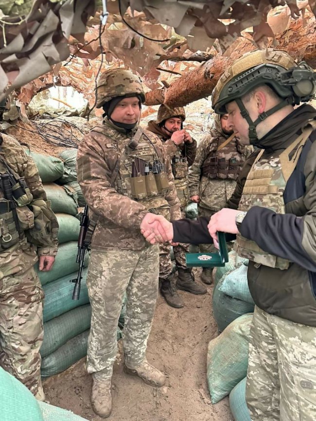 Бійців луцького батальйону нагородили на передовій 