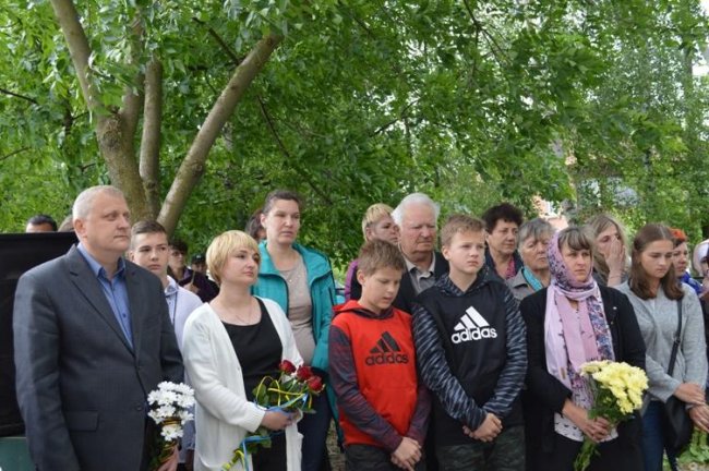 На Волині відкрили меморіальну дошку загиблому під Волновахою військовому