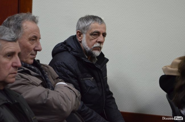 Гідні зарплати та відсіч Росії: про що кандидат в Президенти Валентин Наливайченко говорив з лучанами*