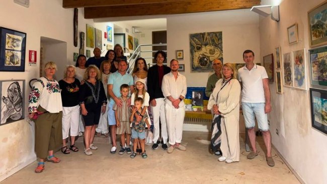 Луцька художниця після загибелі сина на війні, створила в Італії проєкт «Ангел на дверях»