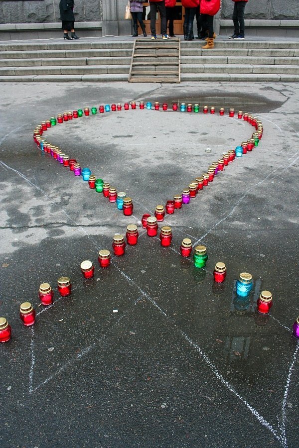 У Луцьку - хода проти СНІДу. ФОТО